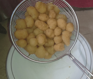 Besan Dahi Baray Pakistani Food Recipe10