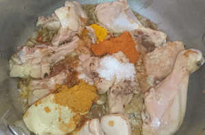 Delicious Potato Chicken Gravy Pakistani Food Recipe11