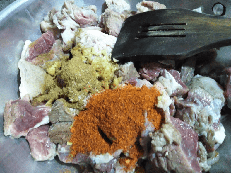 Tasty Beef Korma (Restaurant Style) Pakistani Food Recipe