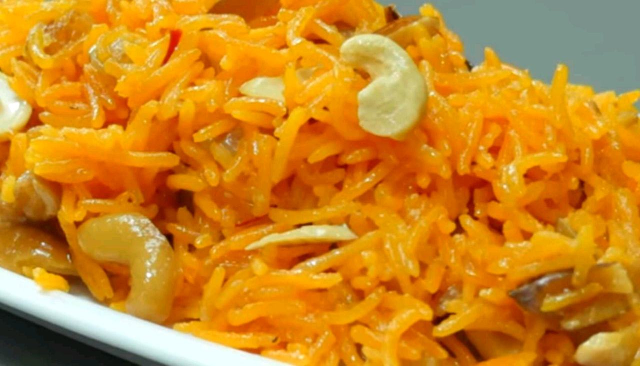 Shahi Zarda (Sweet Rice) Pakistani Food Recipe (With Video)