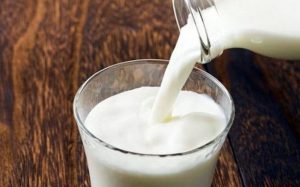 How To Use Milk For Glowing Skin?
