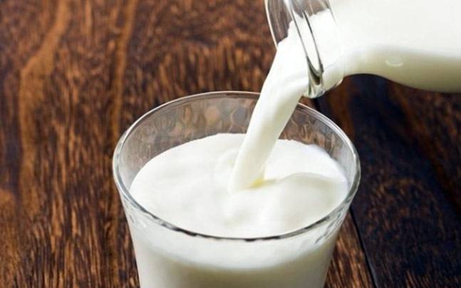 How to Use Milk for Glowing Skin
