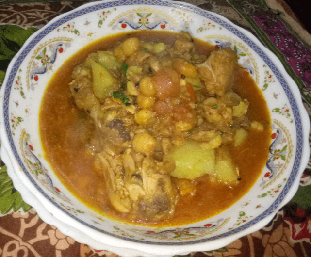 Murgh Cholay Pakistani Food Recipe