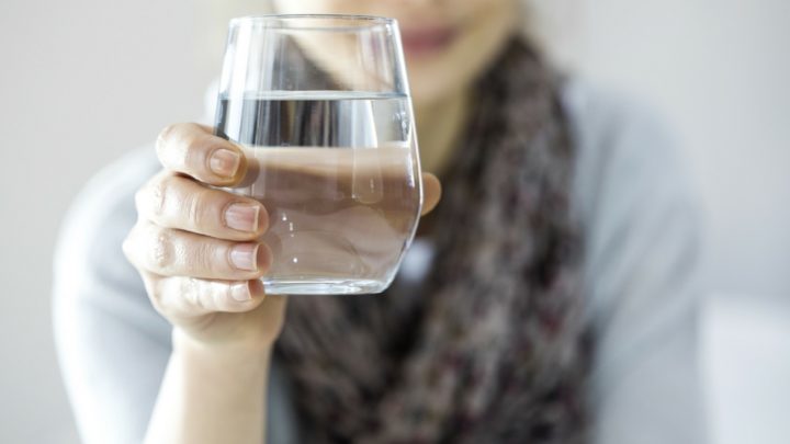 The Benefits Of Drinking Hot Water (Loss Your Extra Weight):