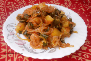Bhindi Pyaz Ki Sabzi Pakistani Food Recipe (With Video)