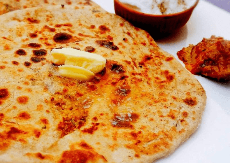 Delicious Aloo Ka Paratha Pakistani Food Recipe (With Video)