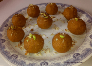 Delicious Easy Besan Ke Laddu Pakistani Food Recipe With Video2