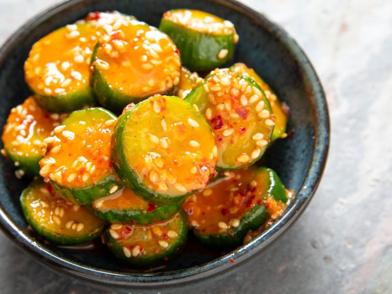 Korean Cucumber Salad (Oi Muchim 오이무침) Recipe