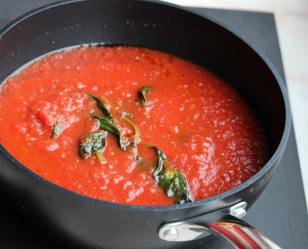 sugo di pomodoro authentic italian tomato sauce e1648461622686
