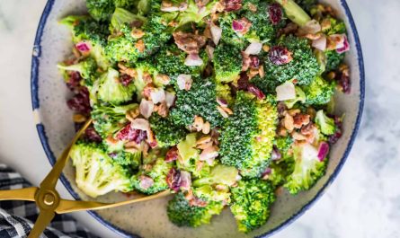 Easy & Creamy Broccoli Salad Recipe