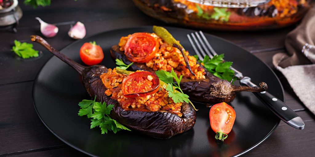 Karniyarik - Turkish Stuffed Eggplant Recipe 